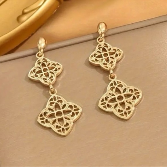 Aposhstyle Jewelry - Gold Boho Style Floral Cut Out Filigree Dangle Drop Earrings New